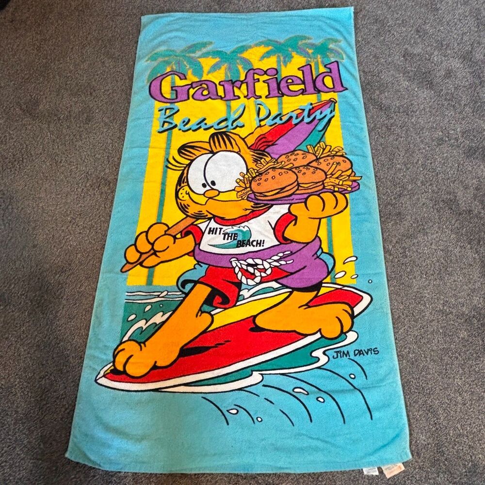 Garfield 1990s Vintage Beach Towel – “Garfield Beach Party” – Beach Boy Outfit